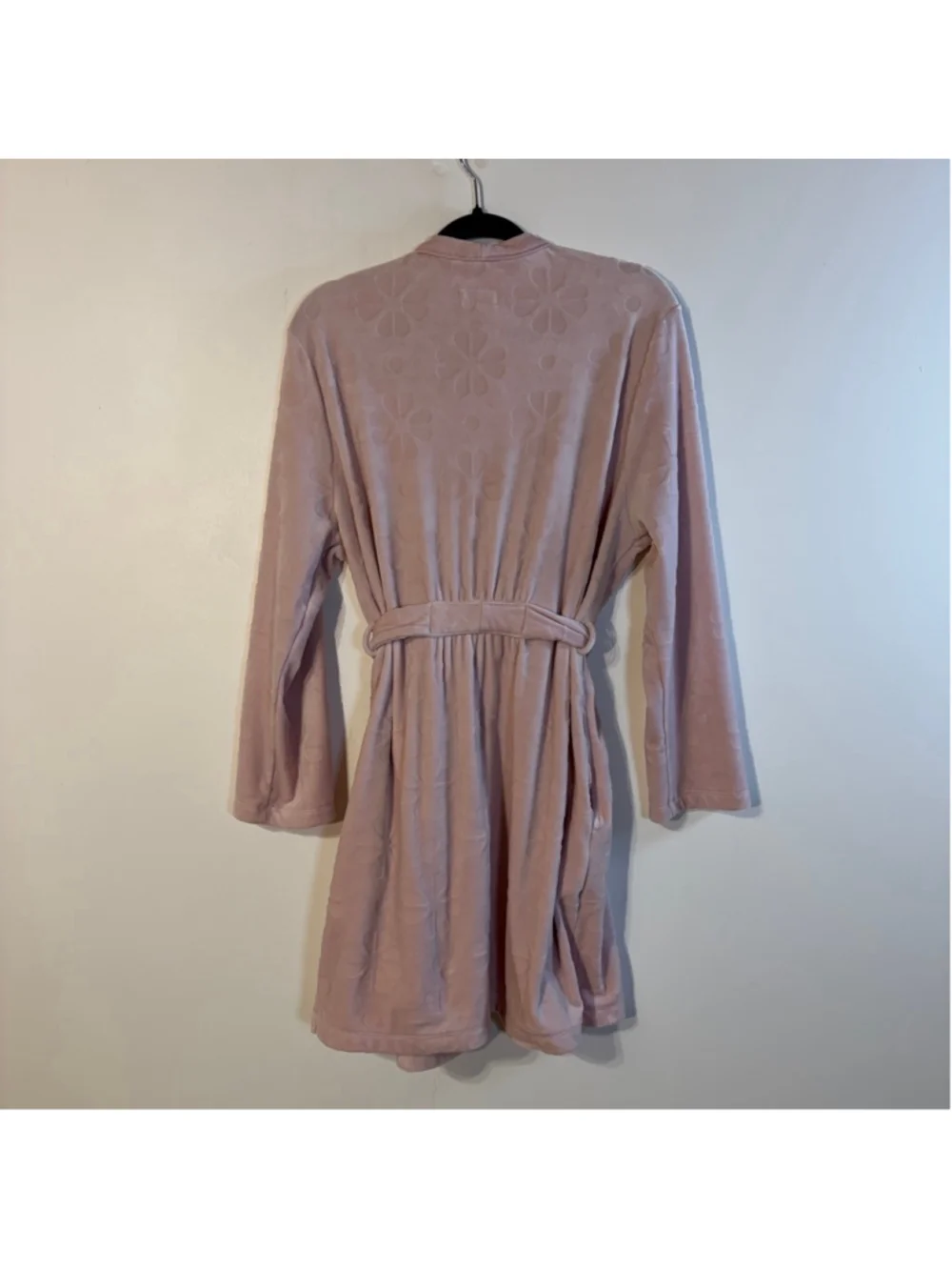 Kate Spade Embossed Floral Plush Long Sleeve Tie-Front Short Wrap Robe Medium